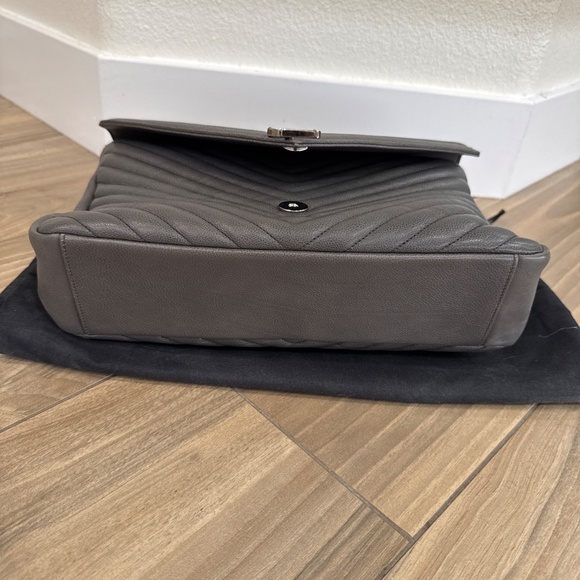 Saint Laurent College Large Flap! - Picture 7 of 11